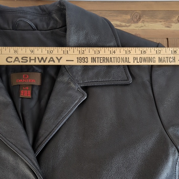 Danier Women’s Black Leather Oversized Jacket with Zip-out Winter Lining SZ L - Picture 8 of 14